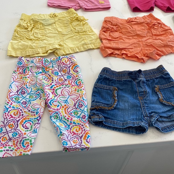 Lot of 8 kids shorts size 18 months - Picture 2 of 4